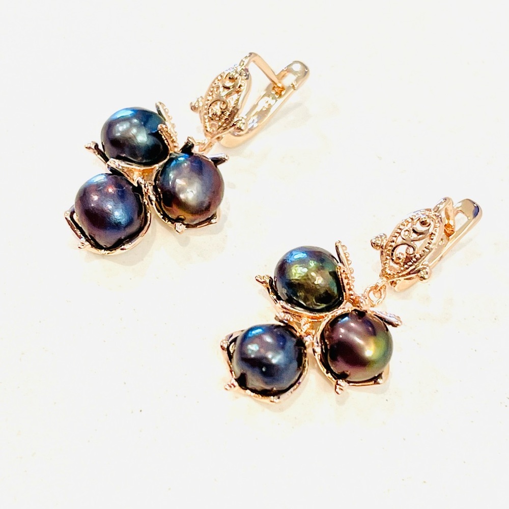 Three Pearl Drop Rose gold Earring (Black) Metallic Black Pearl